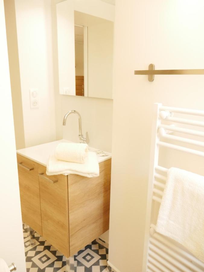 Appartement Avec Chambre - Entree Spa Incluse Бурбон-Ланси Экстерьер фото